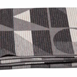 David Fussenegger Luca Decke Geometric Grau