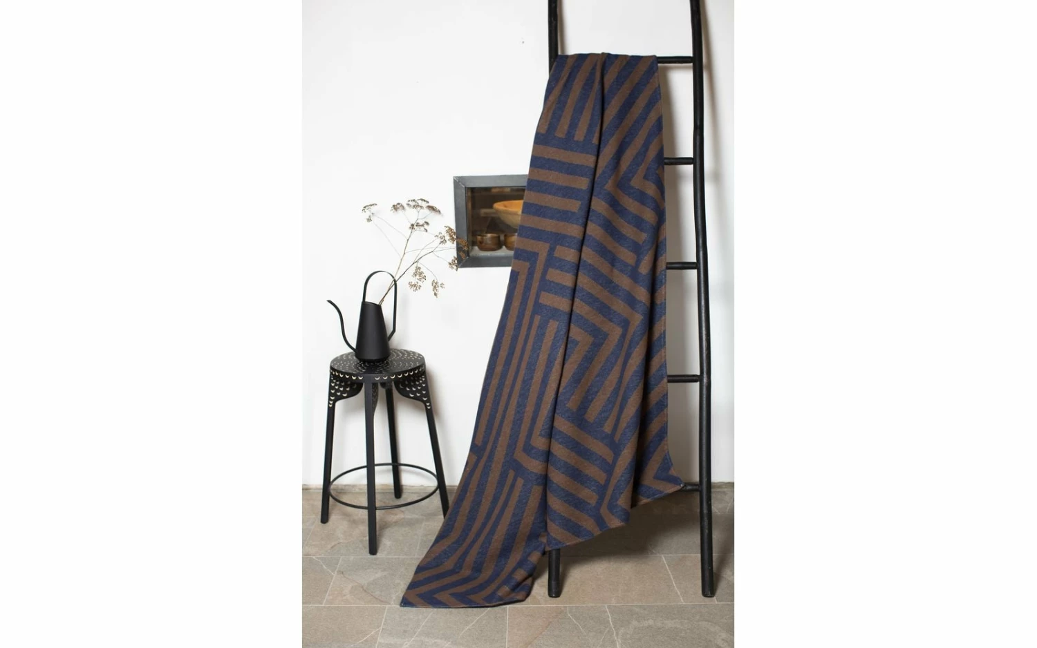 David Fussenegger Luca Decke Zickzack Navy 3 David Fussenegger Luca Decke Zickzack Navy