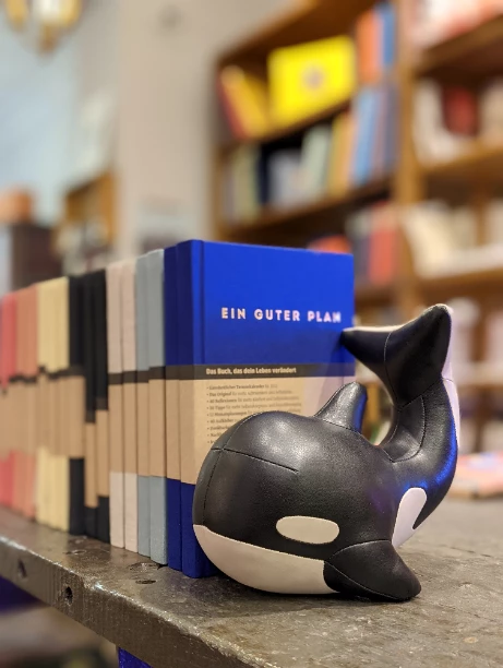 Zuny Beaver Bookend - Synthetic Leather 4 Zuny Beaver Bookend - Synthetic Leather