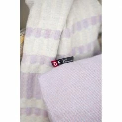 David Fussenegger Nova Kissenhülle Raps Hellviola