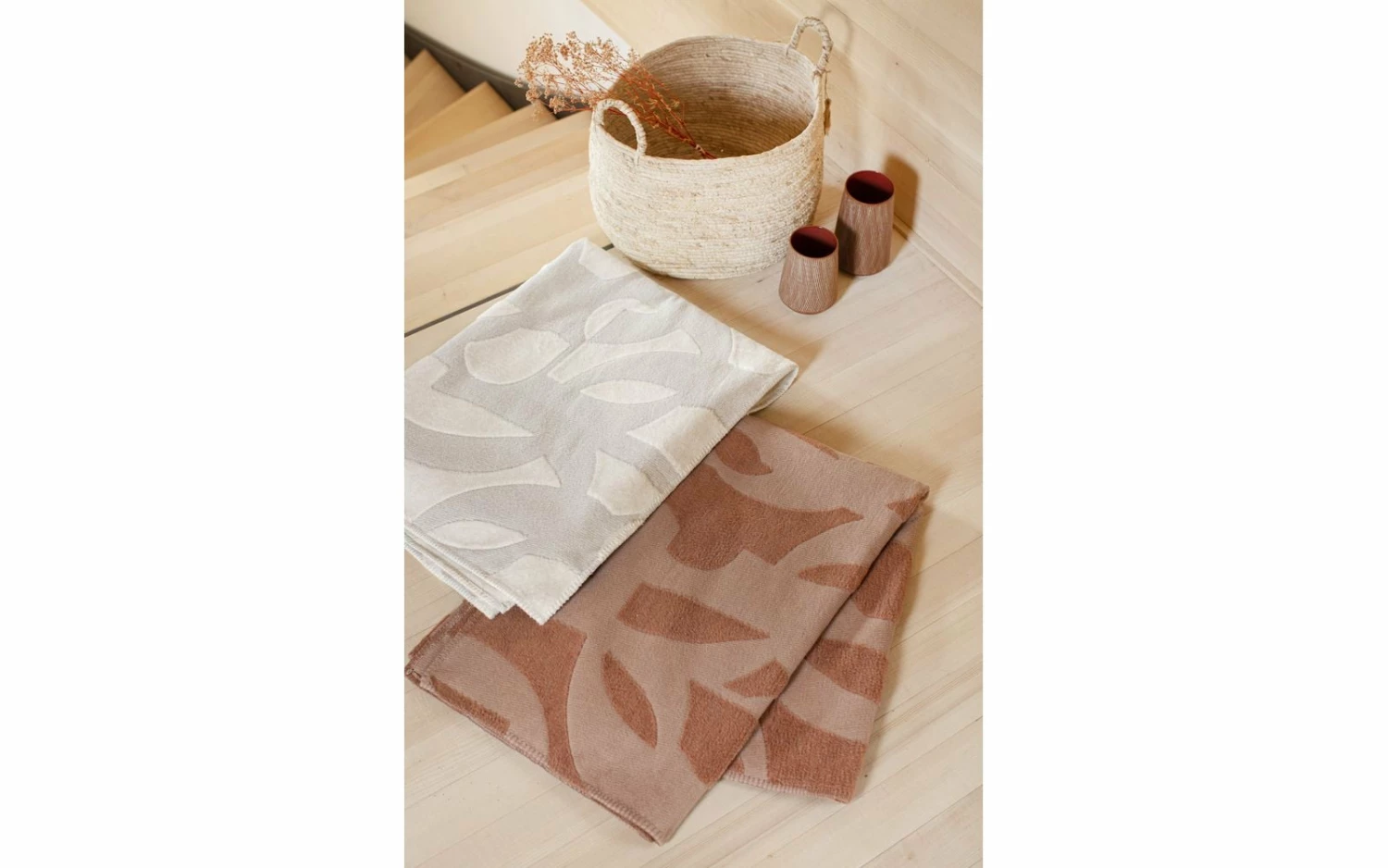 David Fussenegger Deco Plaid Abstract Braun 3 David Fussenegger Deco Plaid Abstract Braun