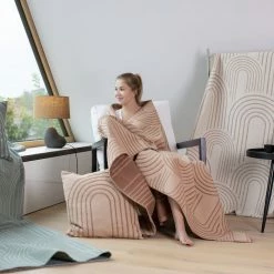 David Fussenegger Offwhite Bows Deco Plaid 5 David Fussenegger Offwhite Bows Deco Plaid