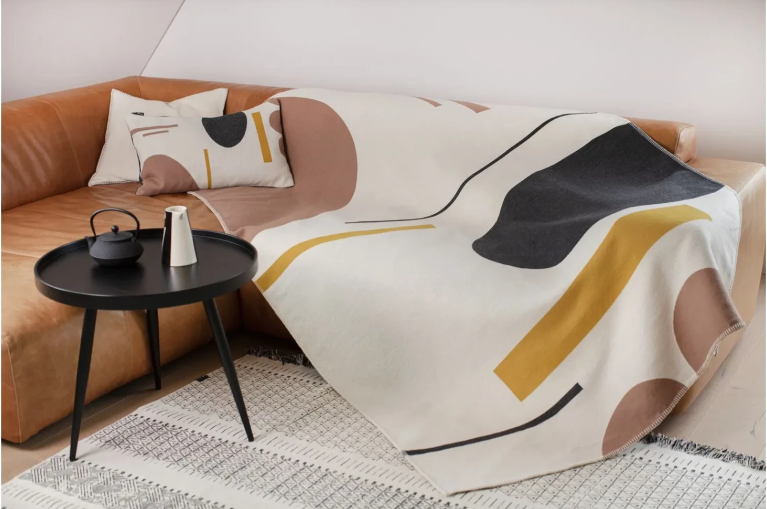 David Fussenegger Nova Modern Throw - Off White 2 David Fussenegger Nova Modern Throw - Off White