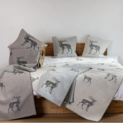 David Fussenegger Sylt Red Deer Throw - Smoke